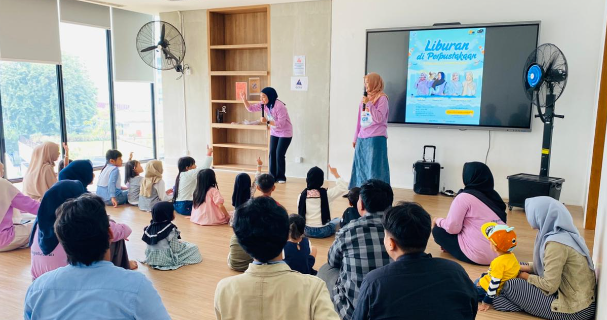 Liburan Di Perpustakaan : Keliling Dunia Dari Halaman Buku